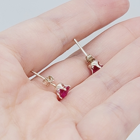 New Fuchsia Round Cut CZ Stud Earrings - Picture 2 of 6